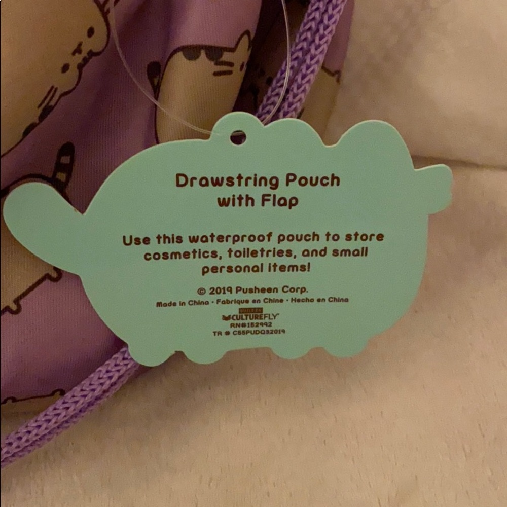 Pusheen- Drawstring Pouch with Flap. - Picture 6 of 6